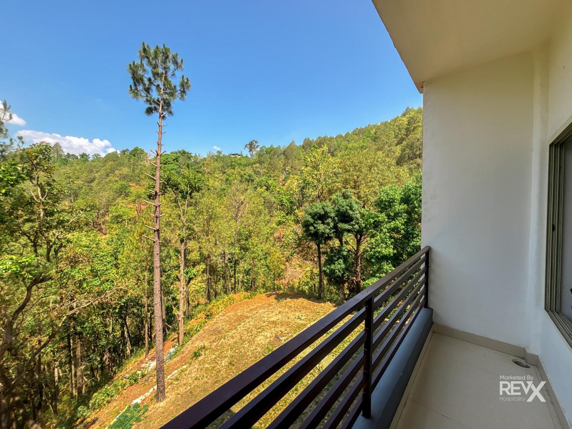 לנסדאון Hotel Prince Valley מראה חיצוני תמונה