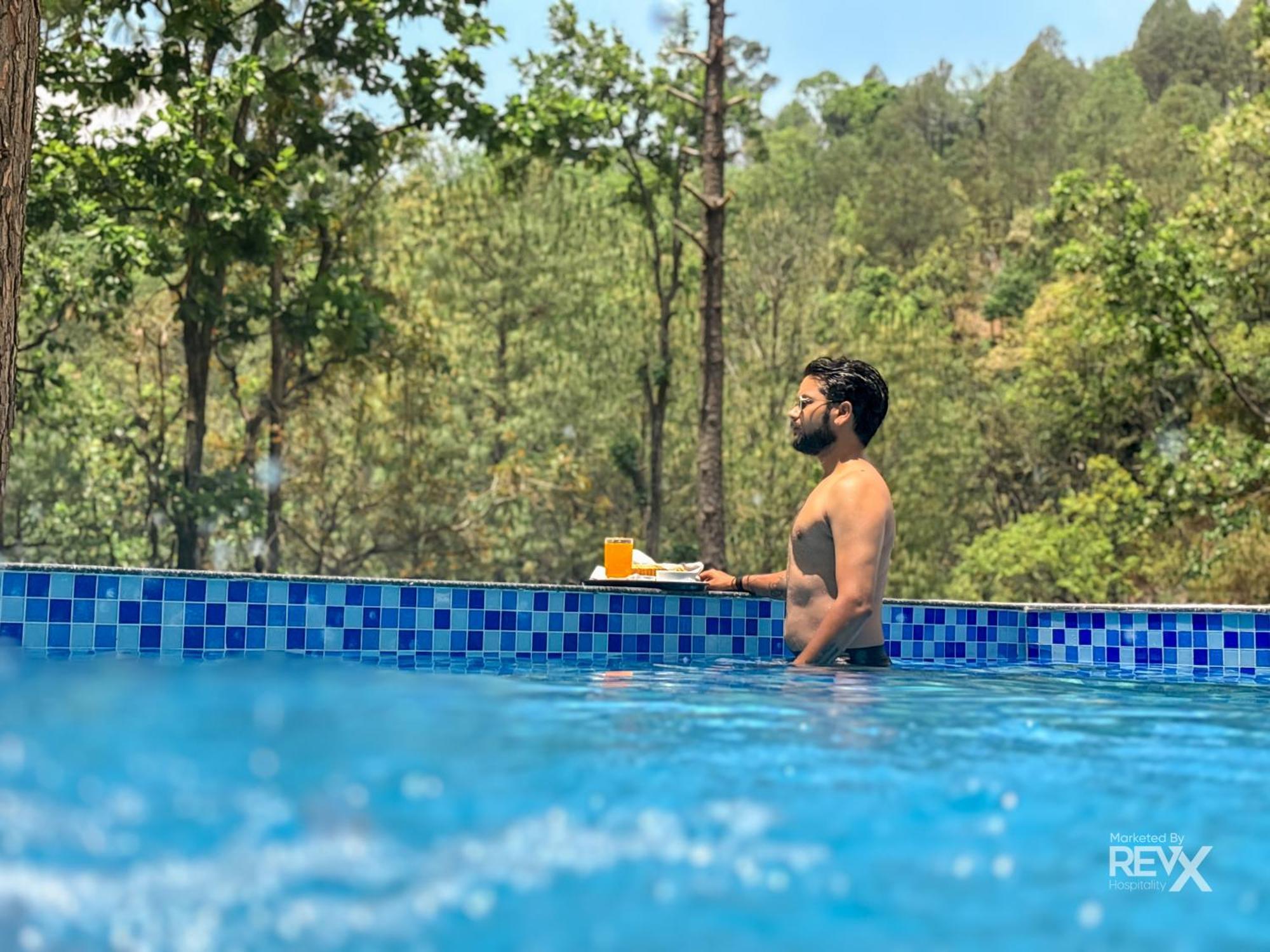 לנסדאון Hotel Prince Valley מראה חיצוני תמונה