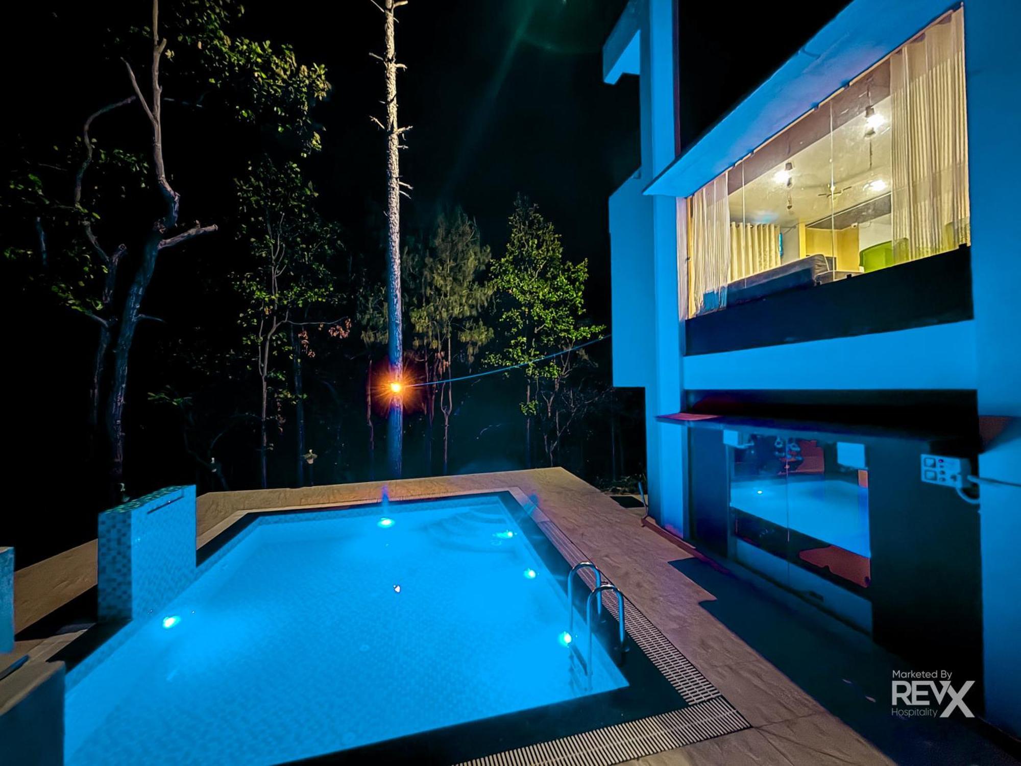 לנסדאון Hotel Prince Valley מראה חיצוני תמונה