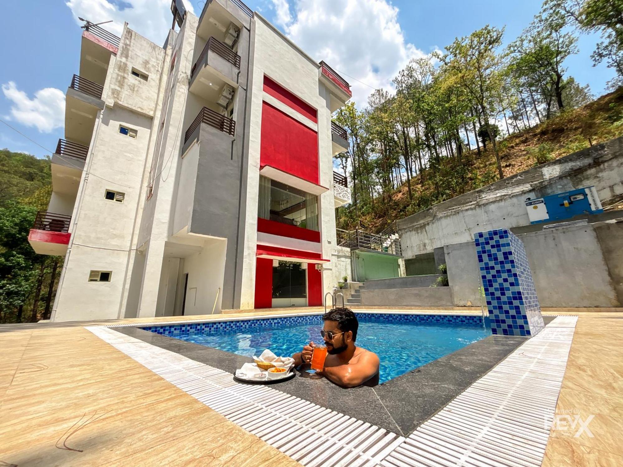 לנסדאון Hotel Prince Valley מראה חיצוני תמונה